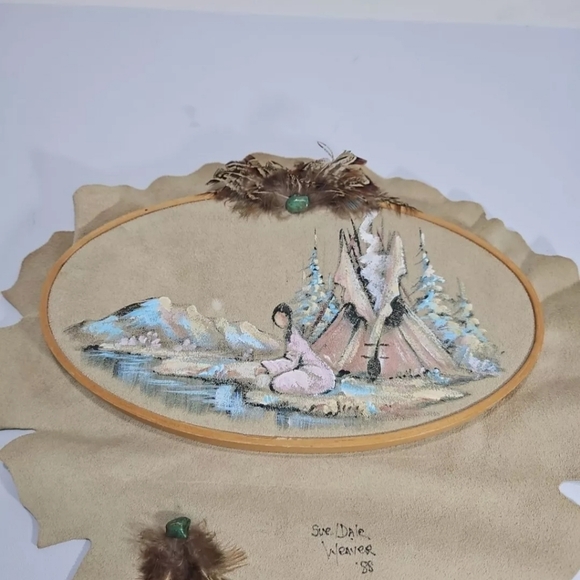 Vintage Sue/Dale Weaver Native American Hand Painted Suede - Picture 8 of 10